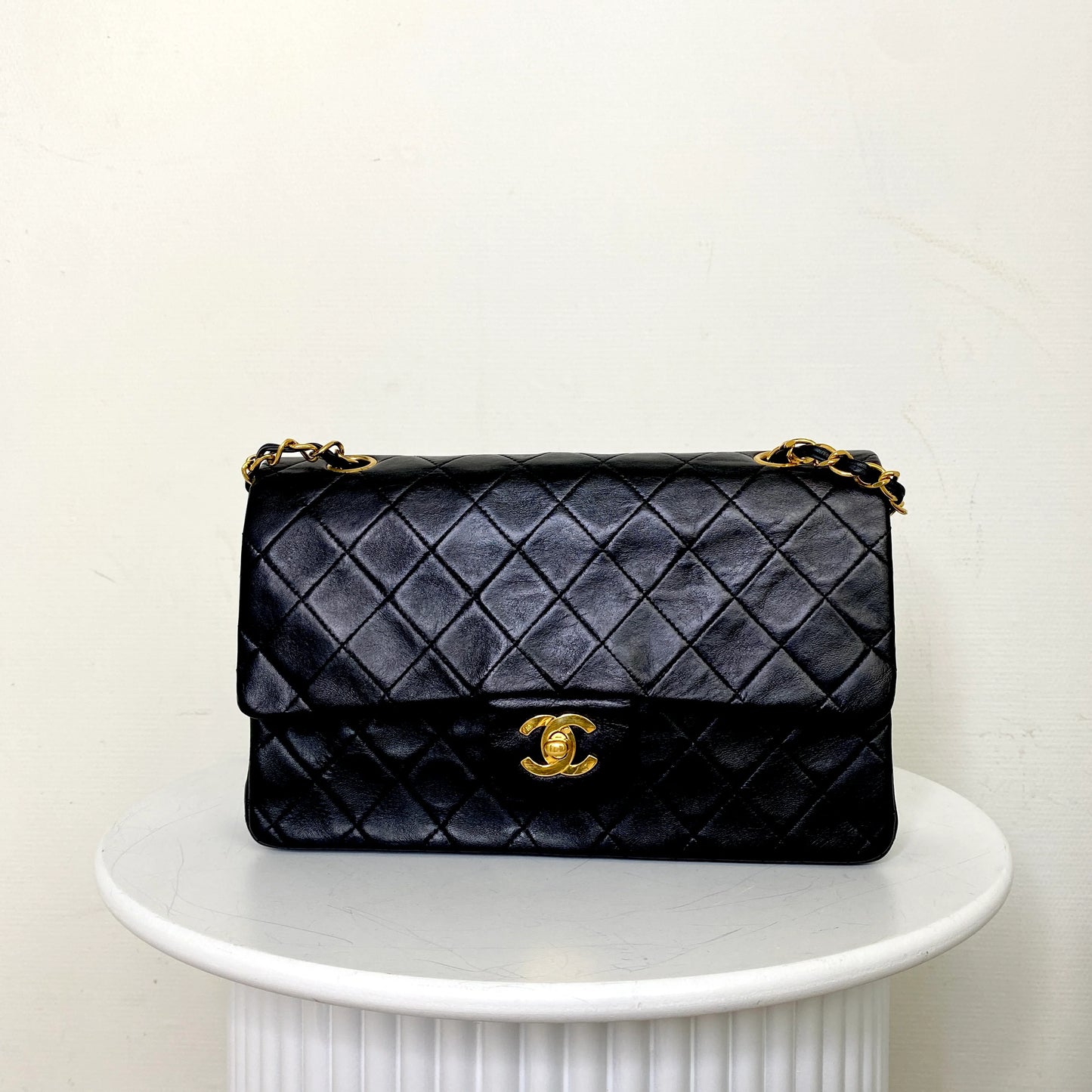 Chanel Classic Double Flap Bag Medium 25 cm