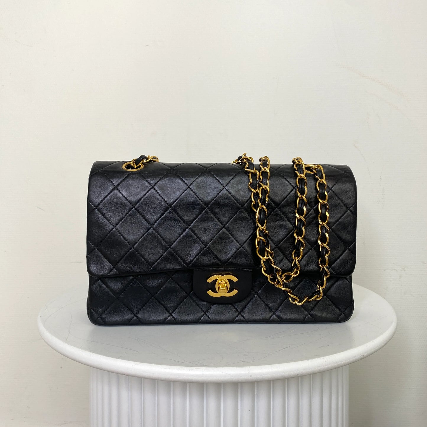 Chanel Classic Double Flap Bag Medium 25 cm