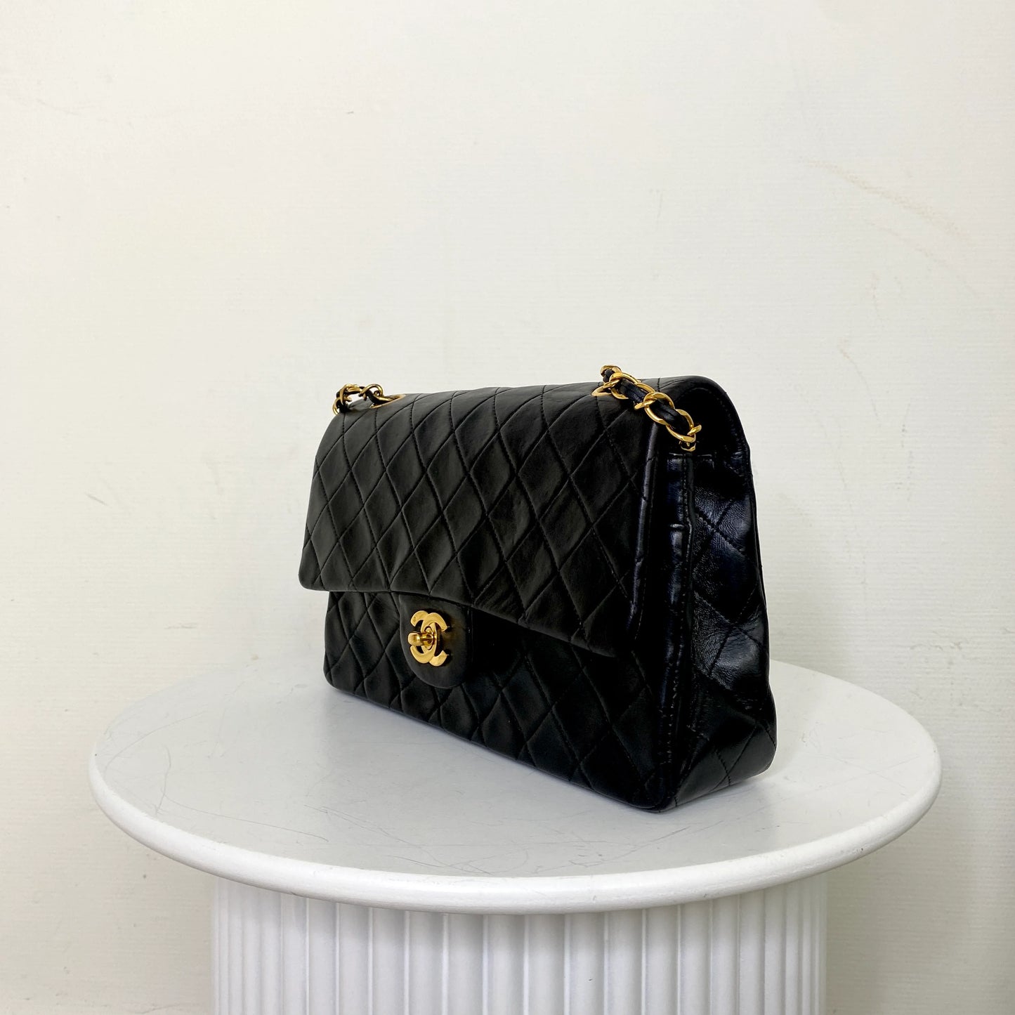 Chanel Classic Double Flap Bag Medium 25 cm