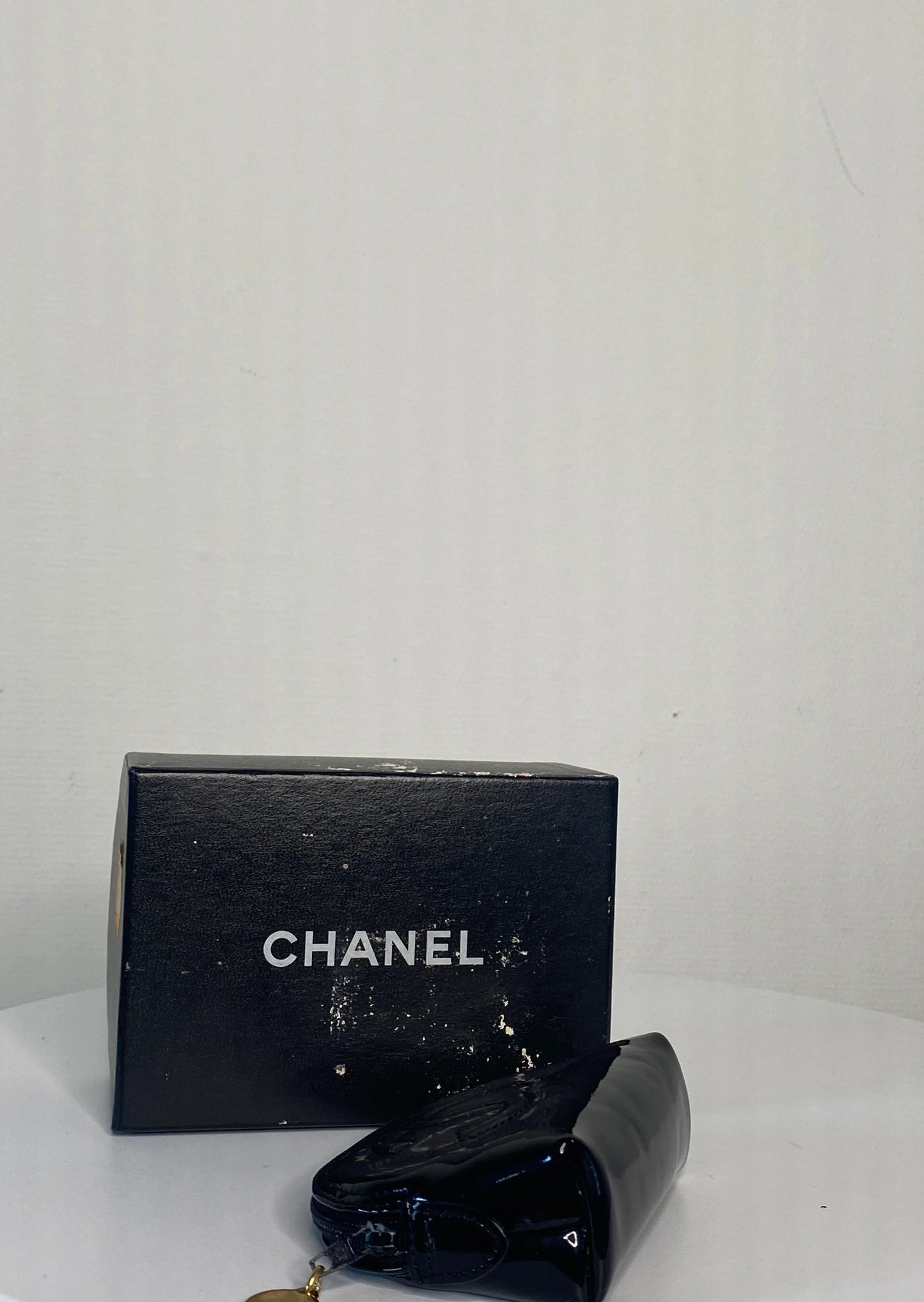 Chanel Pouch Lakleer GHW