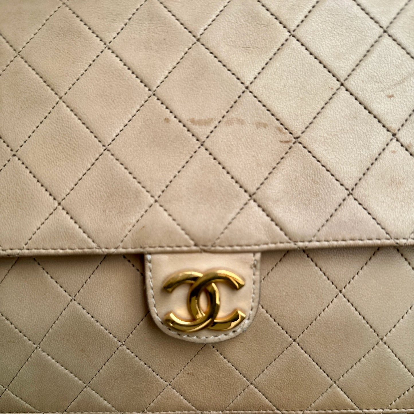 Chanel Single Flapbag Beige Small 76 cm