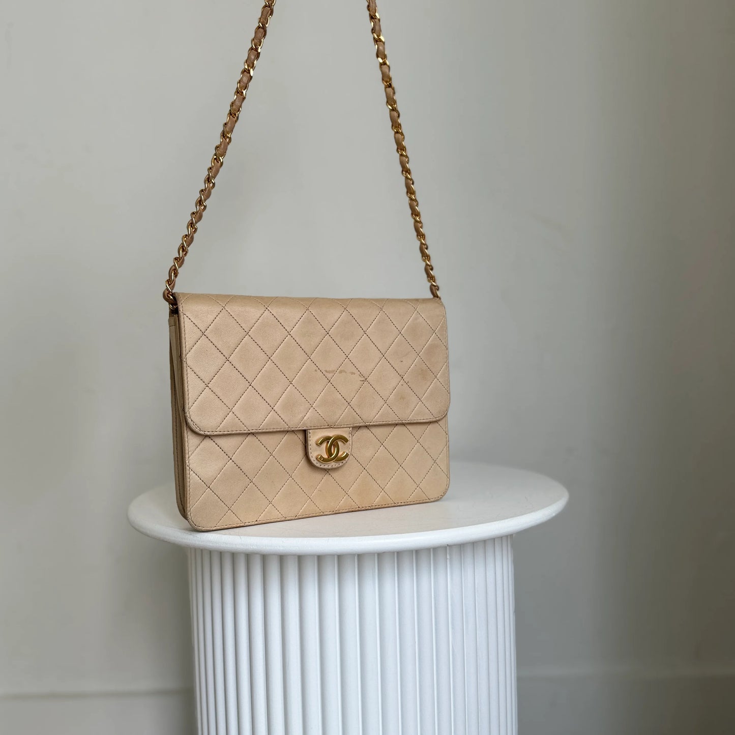 Chanel Single Flapbag Beige Small 76 cm