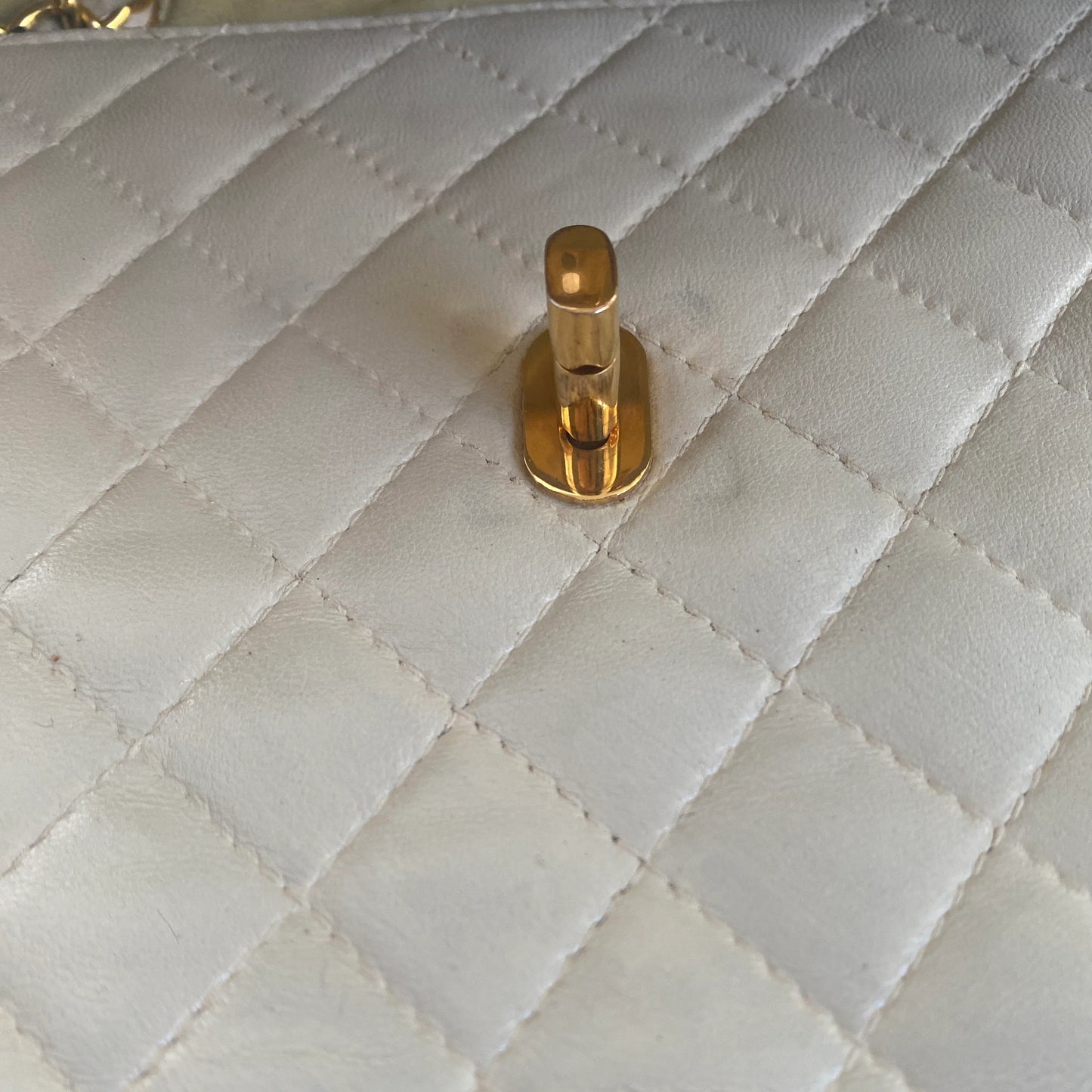 Chanel Single Flapbag Creme GWH SMALL