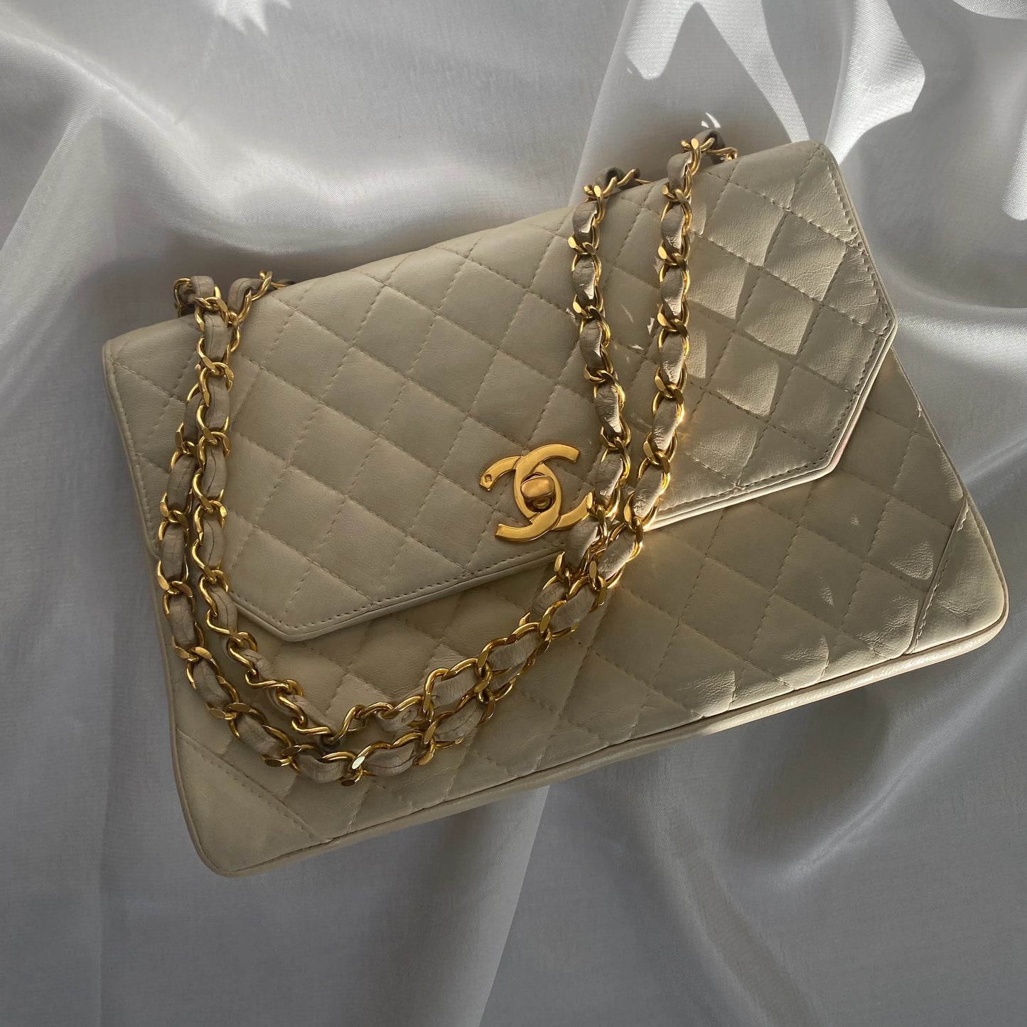 Chanel Single Flapbag Creme GWH SMALL