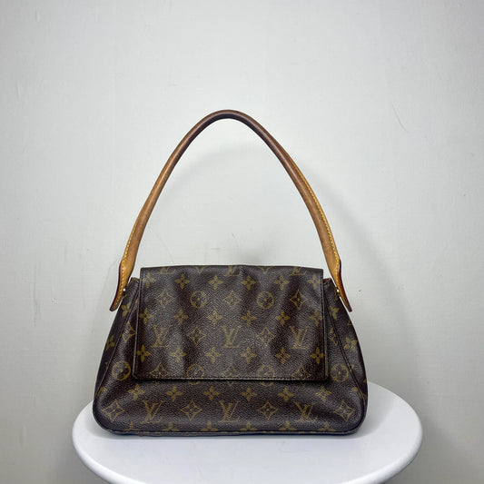 Louis Vuitton Looping PM