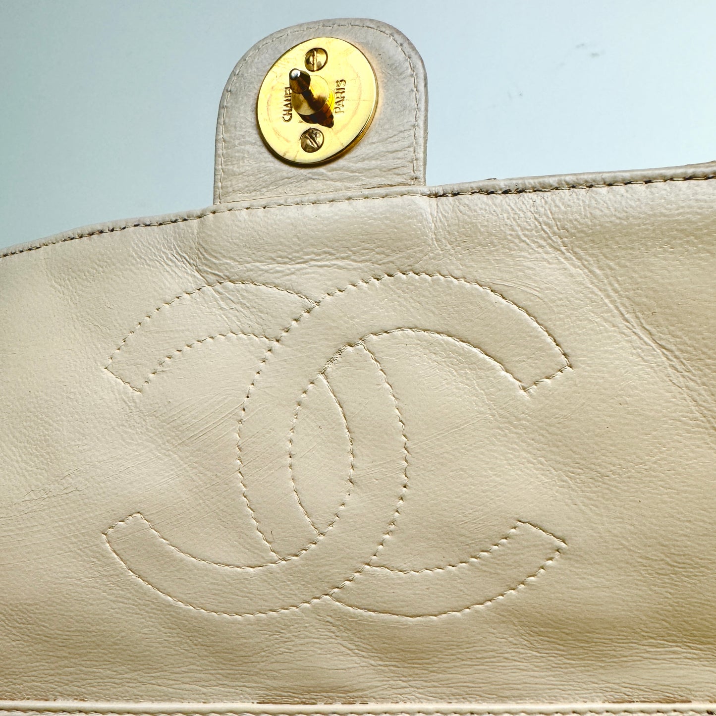 Chanel Single Flapbag Medium Beige