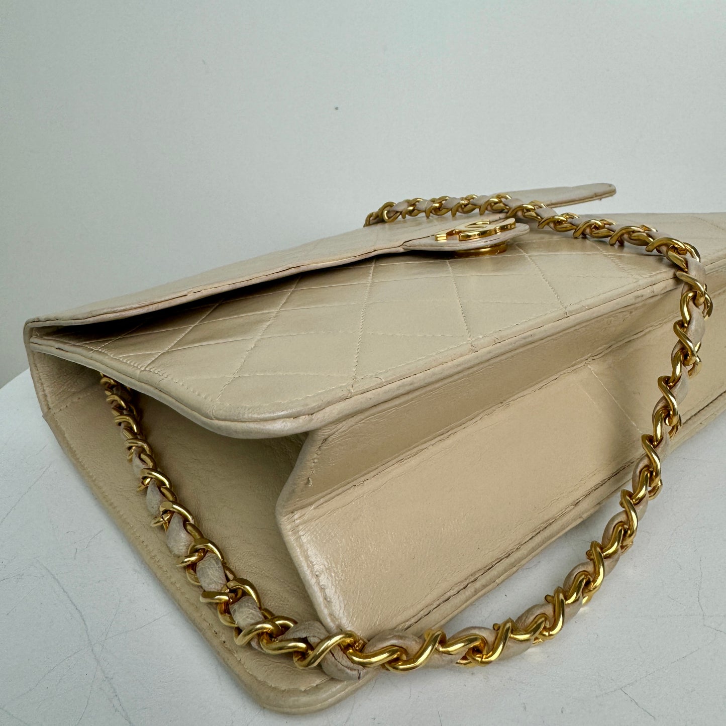 Chanel Single Flapbag Medium Beige