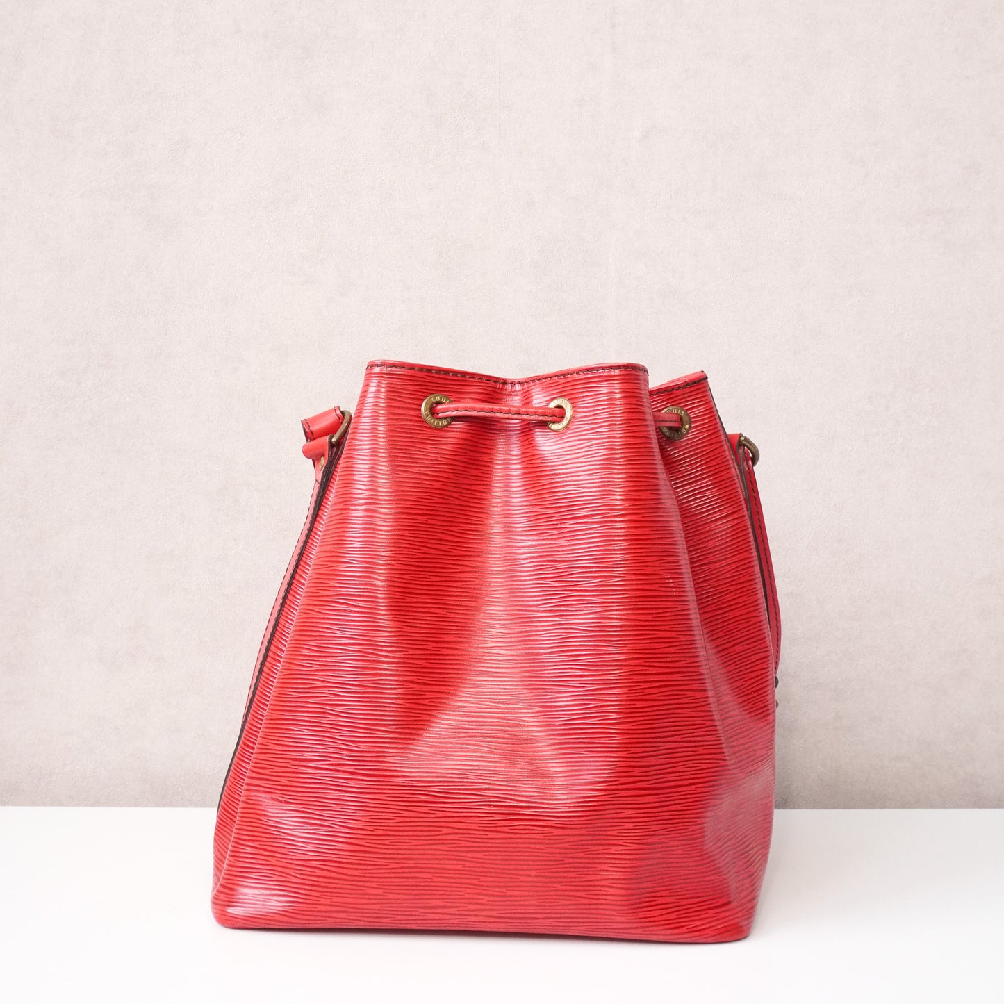 Louis Vuitton Noé EPI red