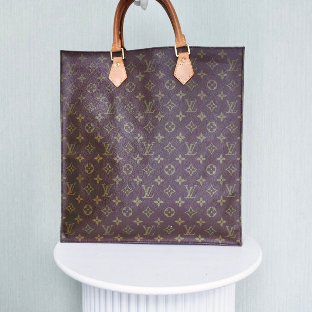 Louis Vuitton Monogram Sac Plat